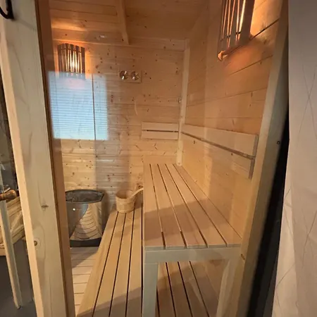 Osada Na Skale Dom Z Kominkiem I Sauna Vakantiehuis