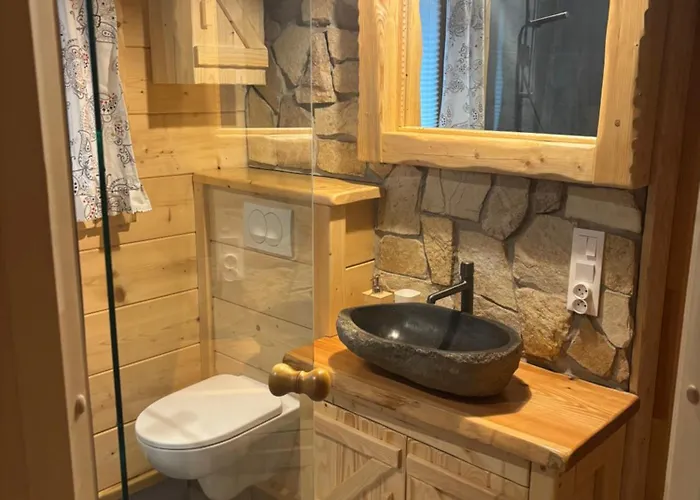 Osada Na Skale Dom Z Kominkiem I Sauna בית נופש איסטבנה