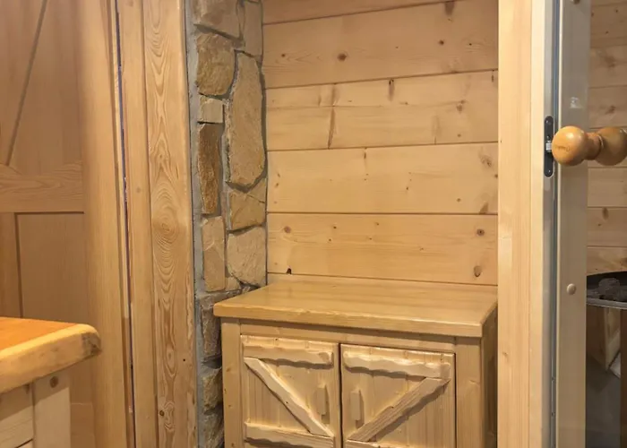 Osada Na Skale Dom Z Kominkiem I Sauna איסטבנה