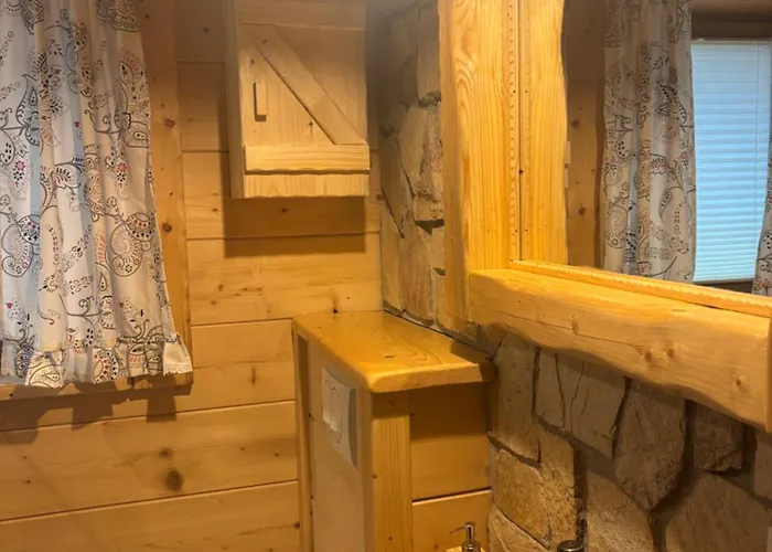 Osada Na Skale Dom Z Kominkiem I Sauna * איסטבנה