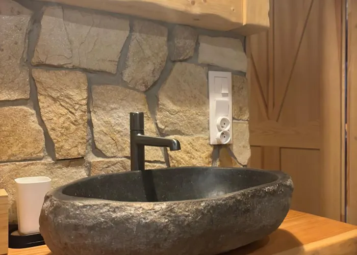 Osada Na Skale Dom Z Kominkiem I Sauna בית נופש איסטבנה